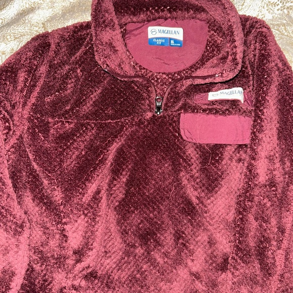 Bundle of women’s small pullover sweaters - Picture 4 of 5